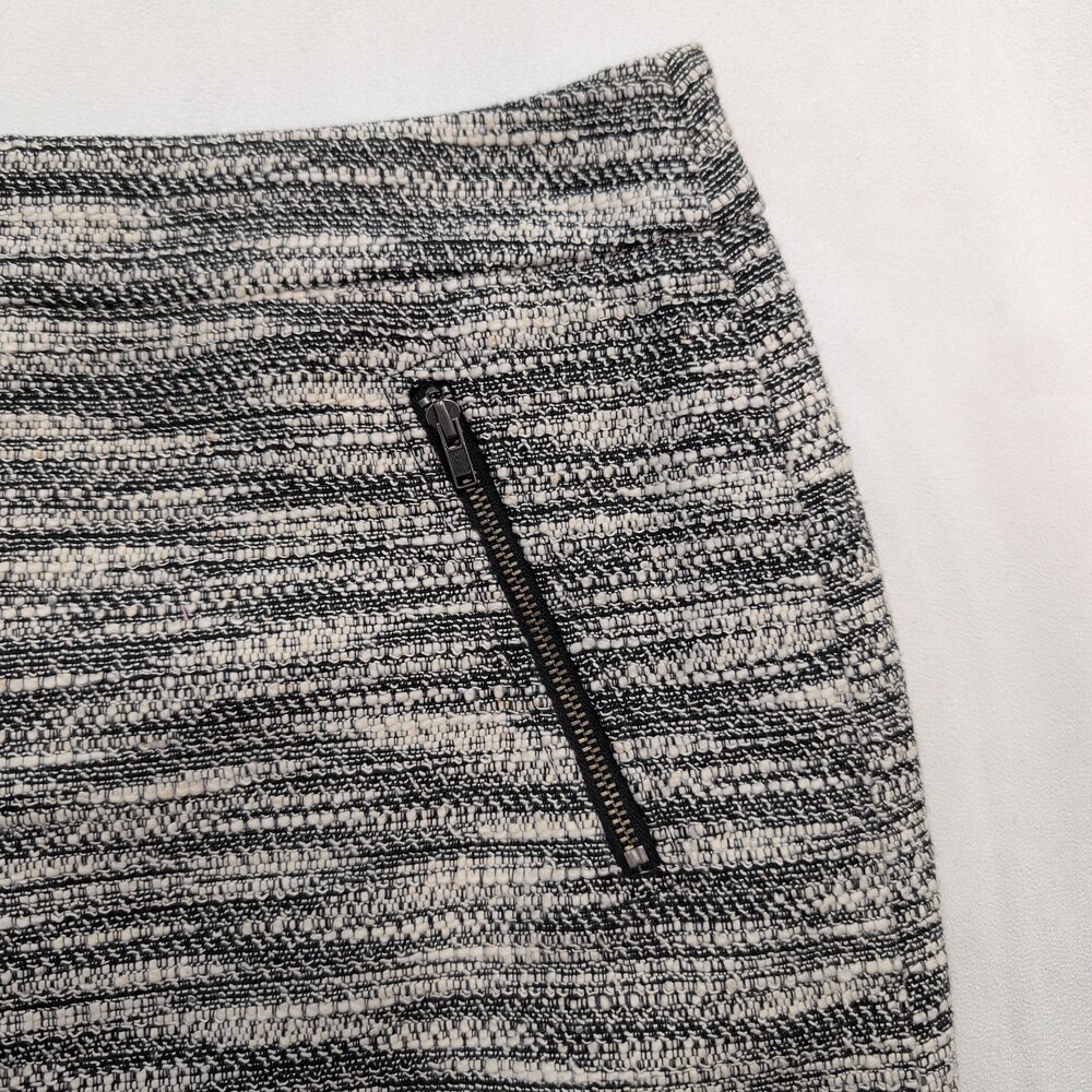 LOFT Gray Textured Midi Skirt Size 4 - Zip Pocket Detail - Picture 5 of 9